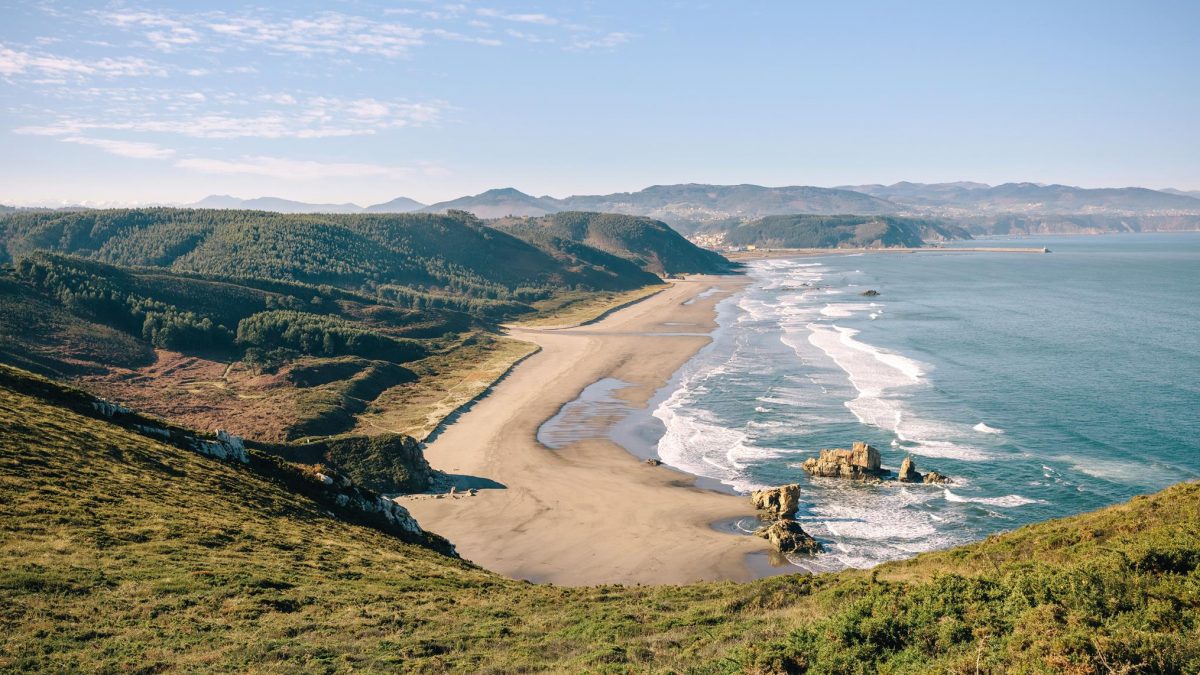 Cuatro playas asturianas que no te puedes perder este verano