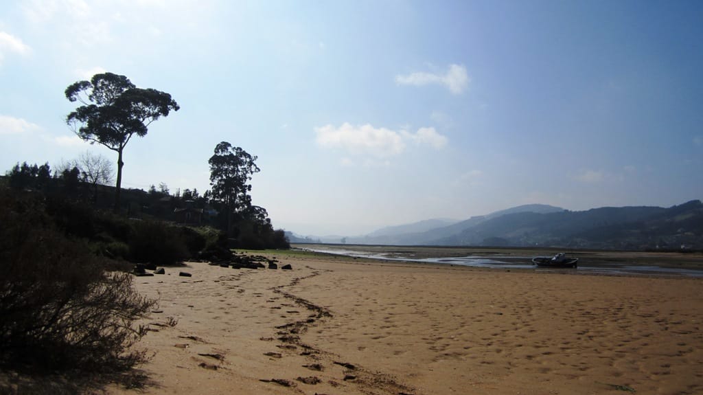 Arenal de Misiegu, dientro de la ría de Villaviciosa