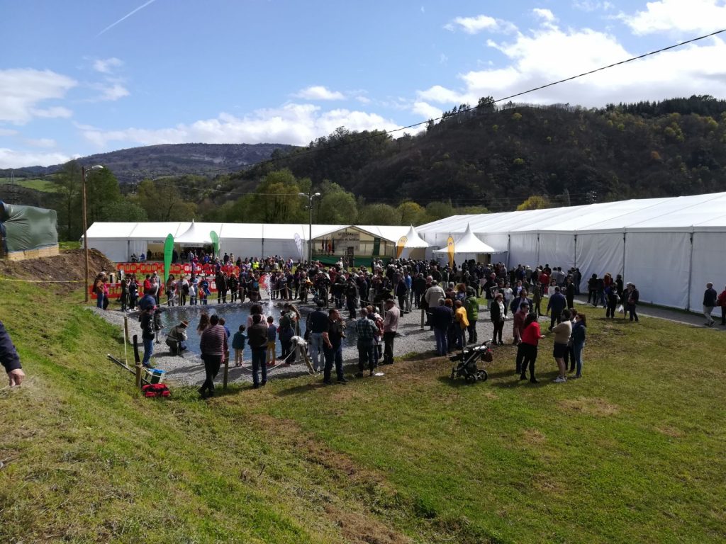 Pesca exterior en la Feria del Salmón Capenastur