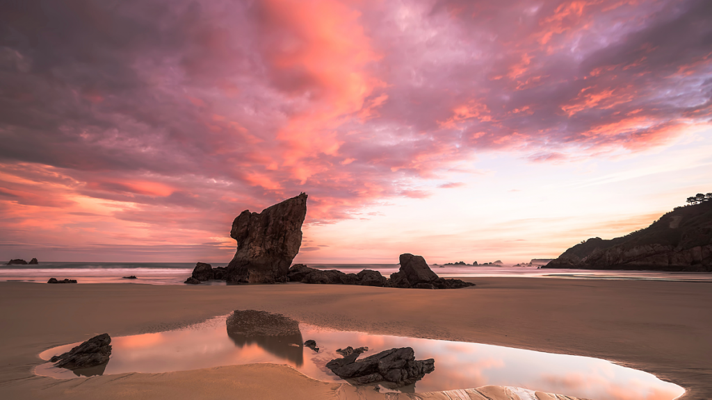 Atardecer en playa de Asturies